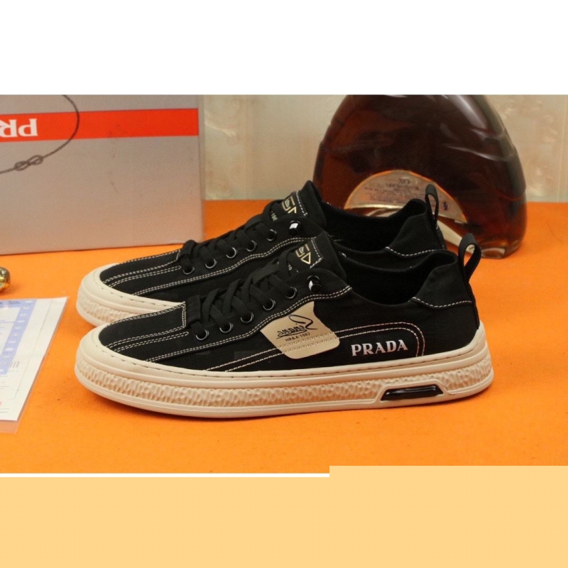 Pra*a casual shoes